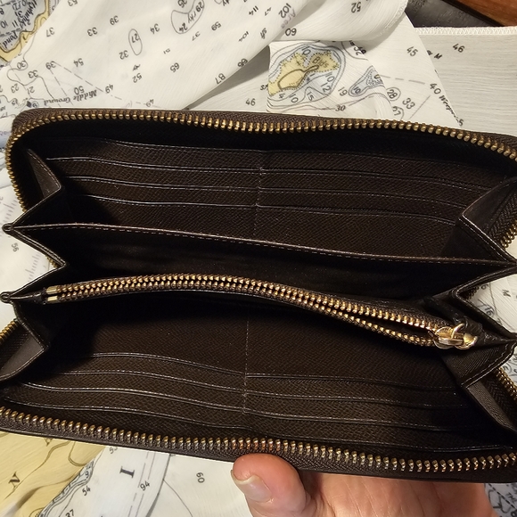 Coach Wallet - Picture 4 of 4